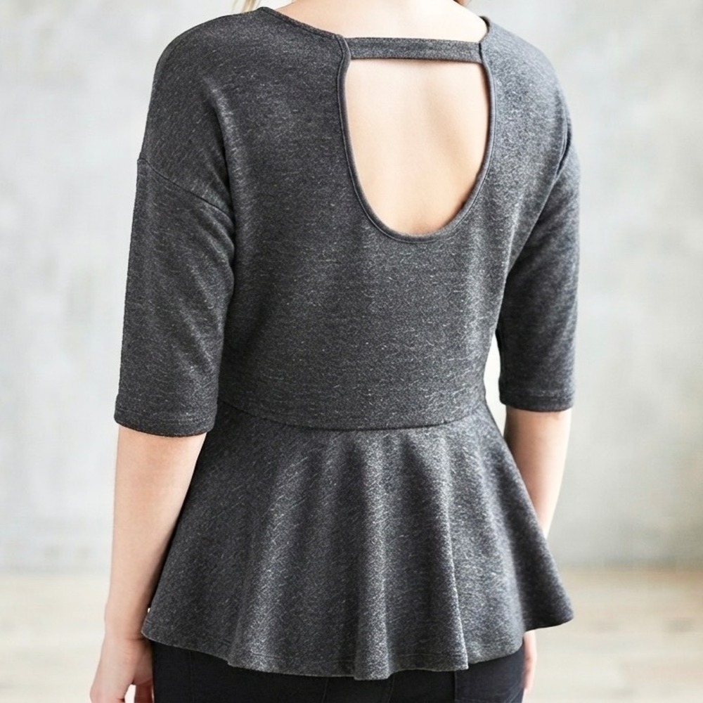 Saturday Sunday Anthropologie Peplum‎ Sweatshirt Gray Open Back Top Womens Small